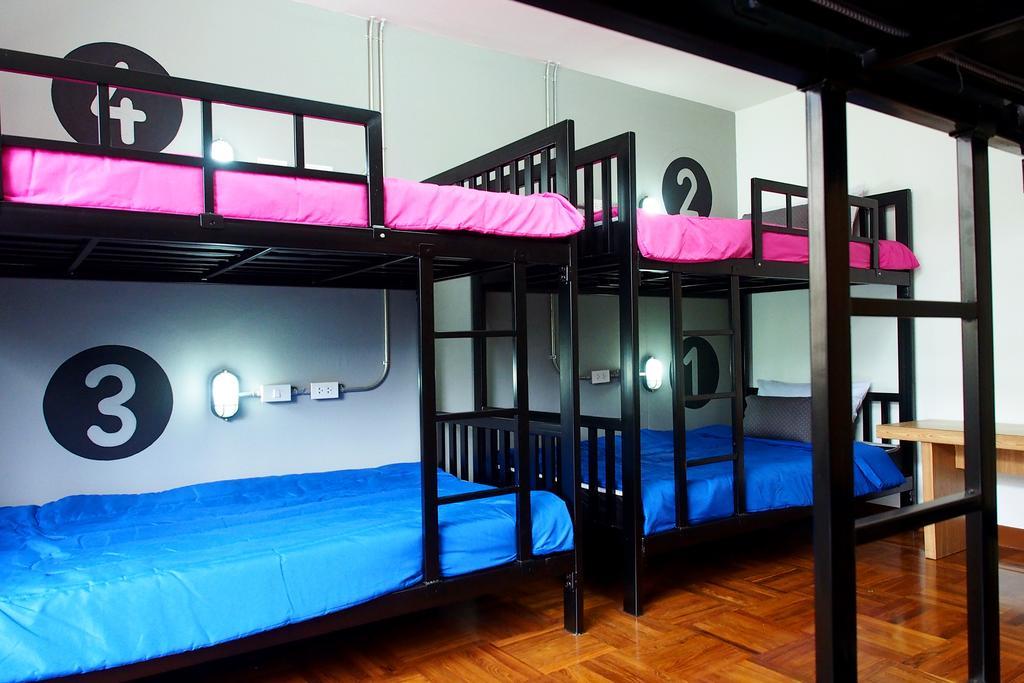 Restdot Hostel Бангкок Экстерьер фото