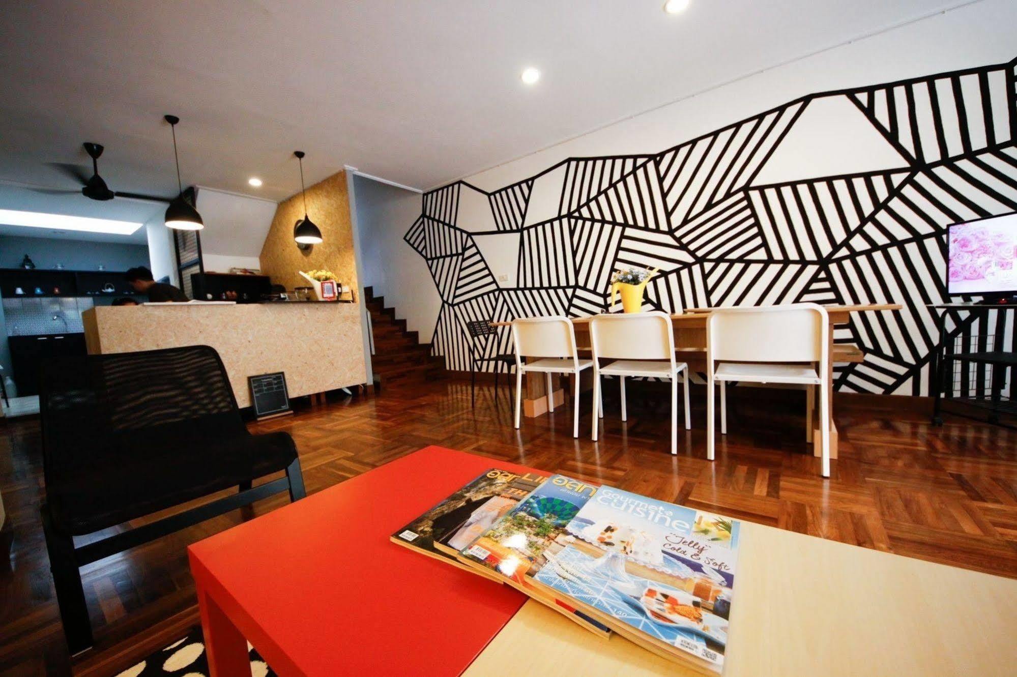 Restdot Hostel Бангкок Экстерьер фото